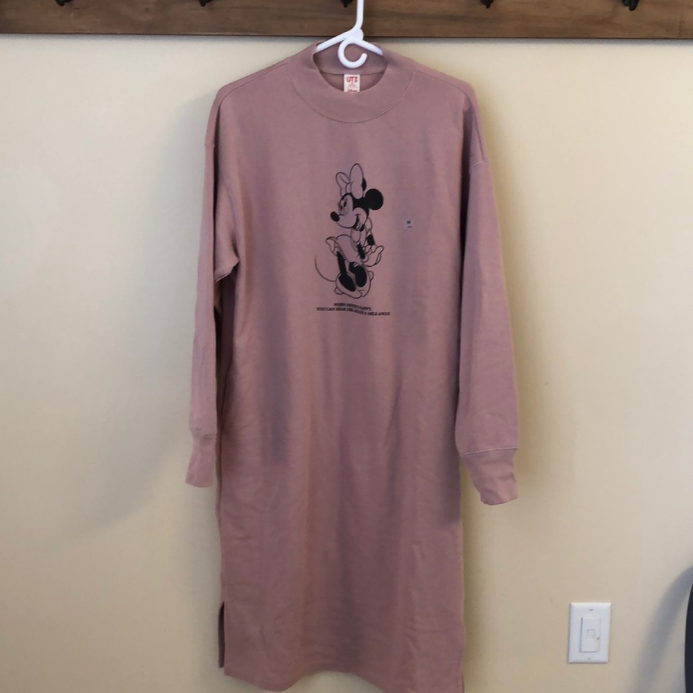 NWT UNIQLO Disney Dress. Mauve Pink, Medium.